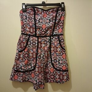Xhilaration Strapless Printed Romper with Pockets Women’s Size XS